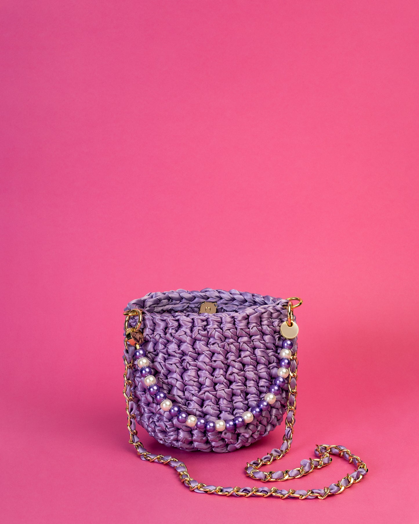Asa Rígida con Perlas y Cadena en Lila