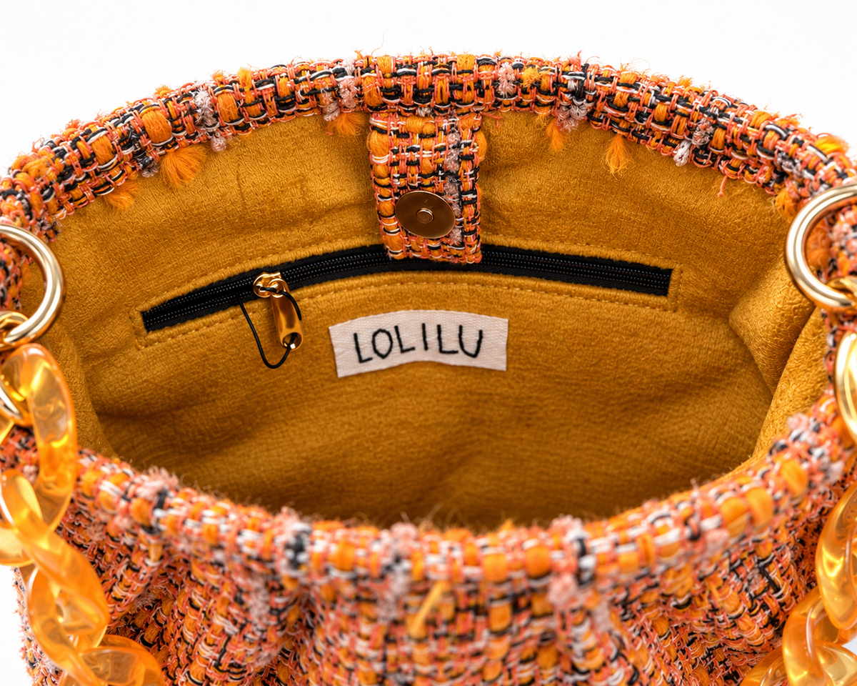 Bucket Naranja en Tweed con Cadena Acrílica
