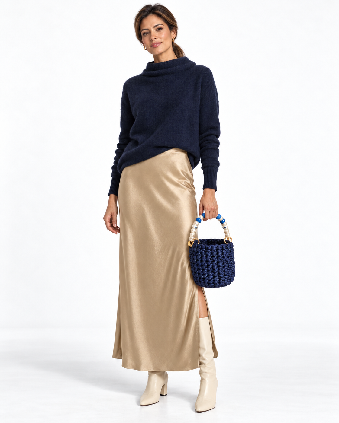 Bolso azul marino en crochet con cintas - Asa corta con perlas y cadena