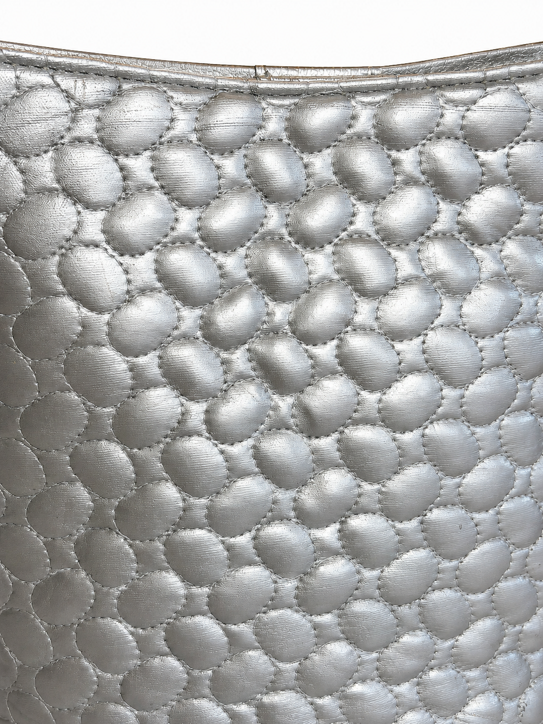 Versa Plata en Cuero Textil Acolchado