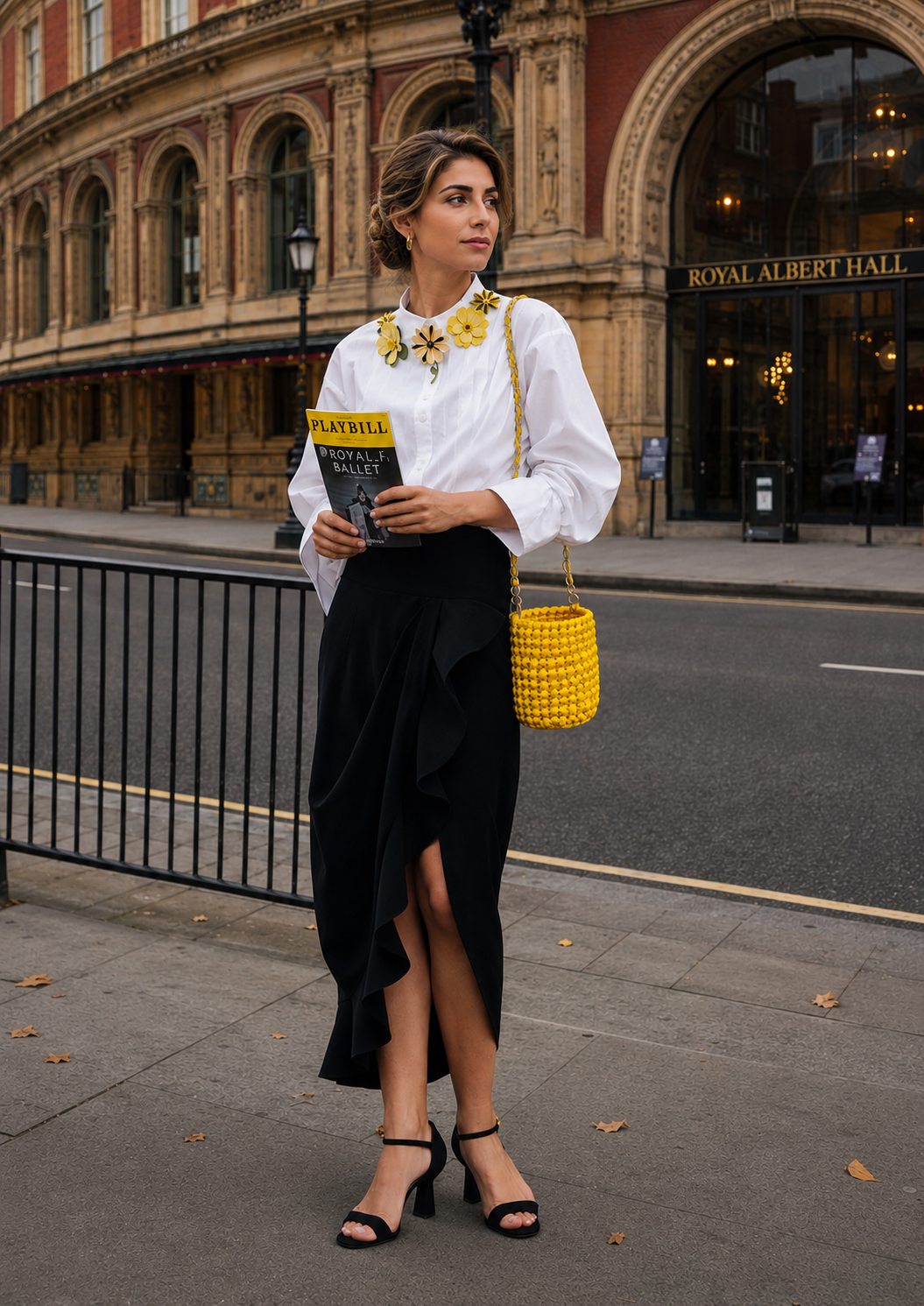 Asa Rígida con Perlas y Cadena en Amarillo Sol