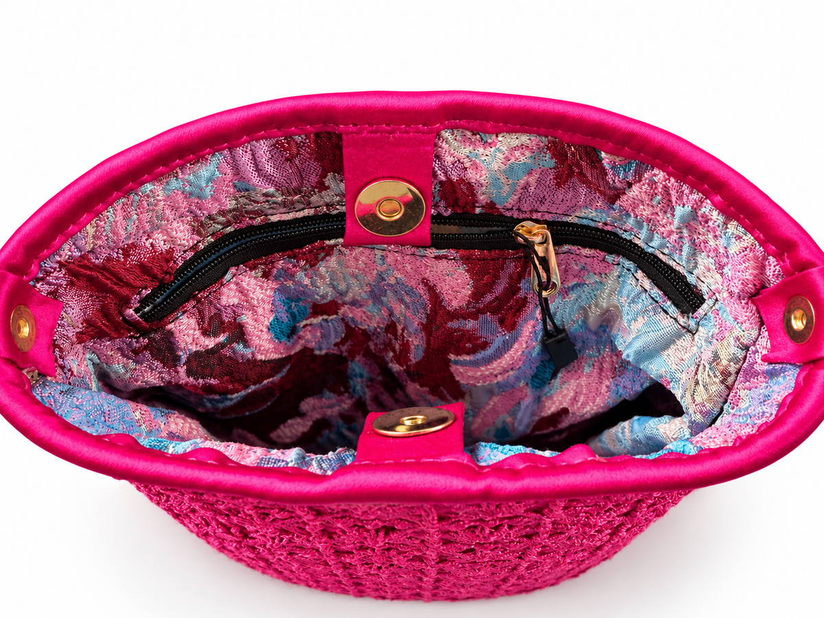 Bucket Fucsia Jardín Azul Bordado a Mano